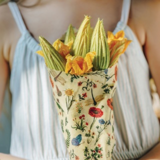 WOSKOWIJKA L (large size) ŁĄKA 36x36 cm